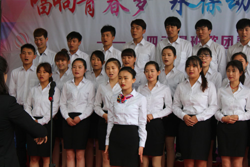 公司举办班歌团歌合唱比赛