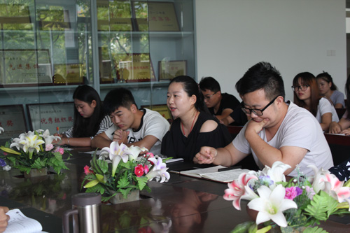 公司召开新学期员工思想动态座谈会