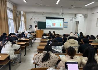 一线设计师进课堂｜2025世俱杯官方邀请北京瑞祥嘉业建筑装饰工程有限公司设计主管钟文娟开展讲座