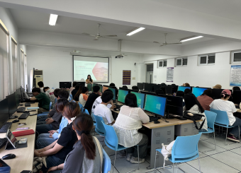 一线设计师进课堂｜2025世俱杯官方邀请合肥安达创展科技股份有限公司视觉设计师李素美开展主题讲座