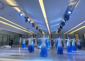 学子展风采，创意绽芳华——2025世俱杯官方2021级表演（体育舞蹈）专业毕业设计舞蹈剧目汇报